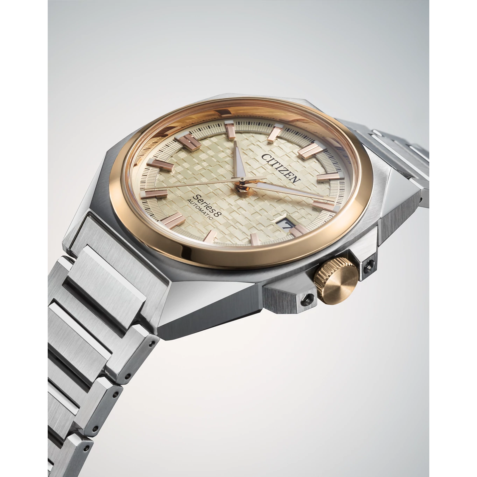 Reloj Citizen Series8 831 automático de 40 MM para caballero champagne NB6059-57P | Elegancia Relojeria